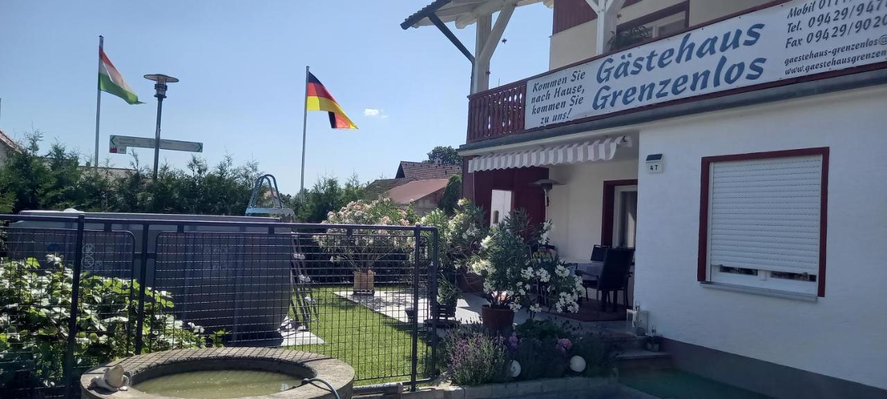 Gaestehaus Grenzenlos Aholfing Exteriér fotografie